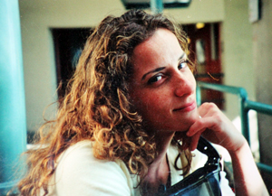 joanna_headshot_source